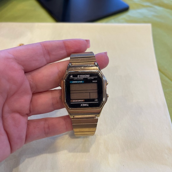 Timex Gold Digital Watch - Picture 2 of 6